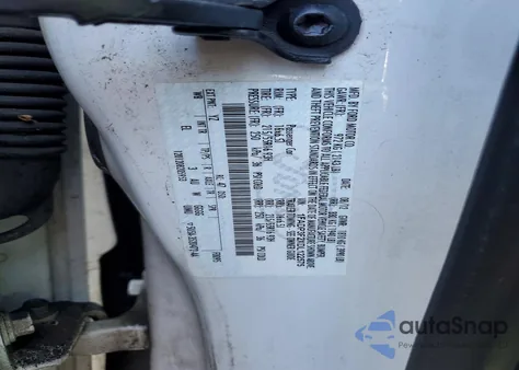 2013 Ford Focus Se z USA, uszkodzony, nr VIN 1FADP3F2XDL122575